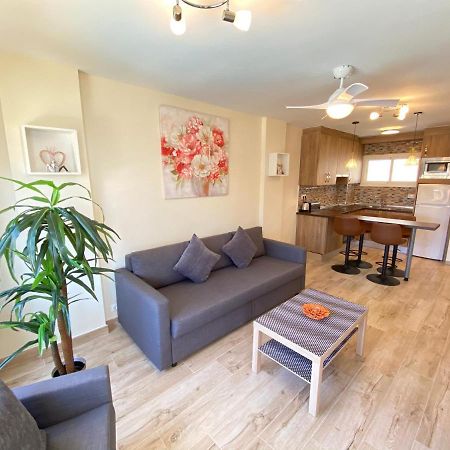 Modern 1 Bedroom Seaside Apartment With Pool Fuengirola Esterno foto