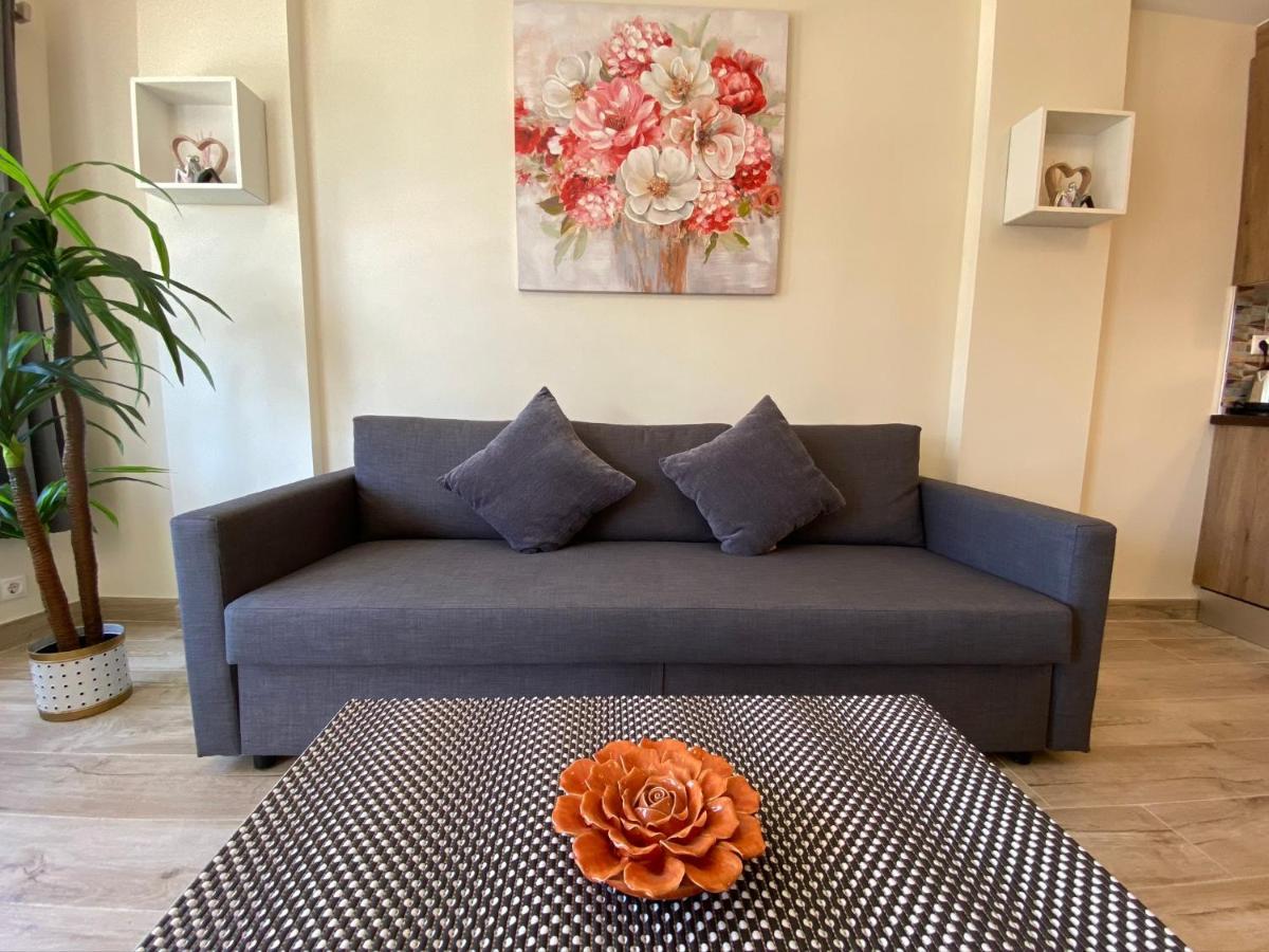 Modern 1 Bedroom Seaside Apartment With Pool Fuengirola Esterno foto